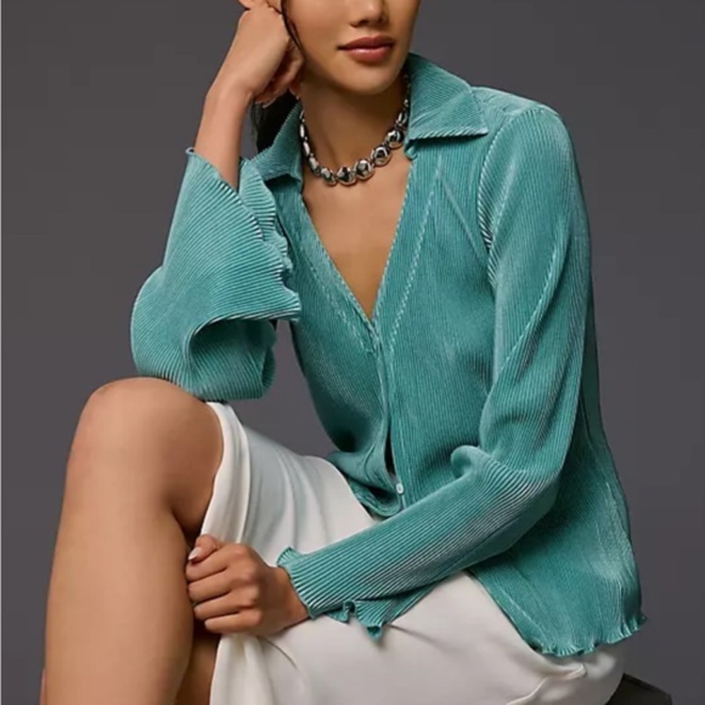 Dolan | Anthropologie NWT Lettuce-Hem Buttondown Top SIZE SMALL